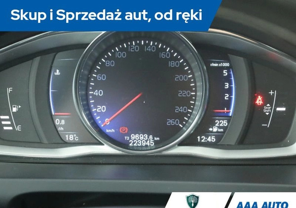 Volvo V60 cena 51000 przebieg: 223944, rok produkcji 2015 z Zalewo małe 232